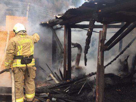 Міжгірські вогнеборці ліквідували пожежу на пилорамі та врятували її від знищення