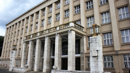 На Закарпатті зустрінуться влада та бізнес: допомога у боротьбі з  коронавірусом