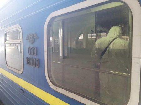 Понад 700 українців потягом з Москви прибули в Київ (фото, відео)