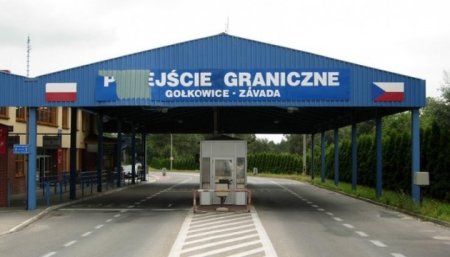 Чехія продовжила заборону громадянам на в'їзд і виїзд з країни до 12 квітня
