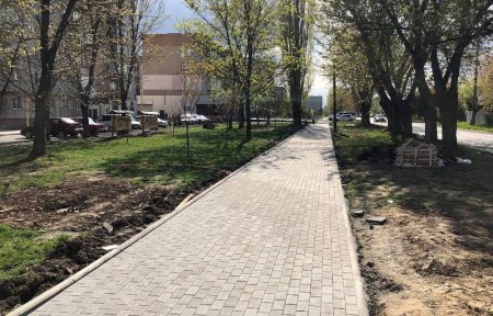 В Ужгороді продовжують капітальний ремонт вулиці Капушанської