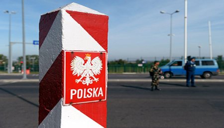 Польща продовжила час легального перебування українським громадянам