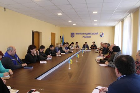 Виноградівська міська рада не має повноважень на відкриття ринків та перегляду рішень  районної комісії з ТЕБ і НС Виноградівської РДА