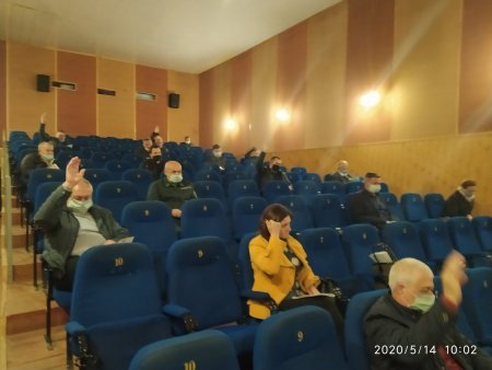 Депутати Тячівської міської ради прийняли рішення про звільнення від сплати орендної плати, плати за землю та єдиного податку