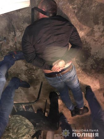 Торговця з наркотиками правоохоронці затримали у Тячеві