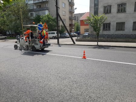 Завершився ремонт дороги Сільце - Іршава: наноситься розмітка на новий асфальт