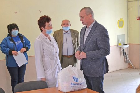 Берегівська обласна психіатрична лікарня отримала благодійну допомогу (фото)