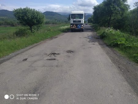  Тривають ремонти доріг місцевого значення (фото)