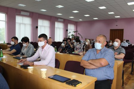 Депутати районної ради направили звернення щодо збереження Виноградівського району