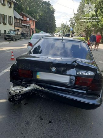 Потрійну ДТП в Ужгороді, спричинив водій через недотримання дистанції