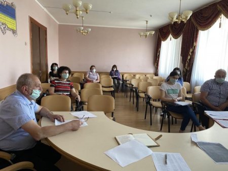 У Тячівській РДА засідала комісія з питань призначення одноразової матеріальної допомоги (фото)