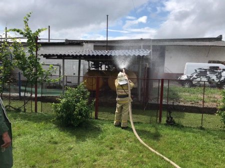 Протиаварійне тренування провели ужгородські рятувальники на ДО "Укрпродконтракт"