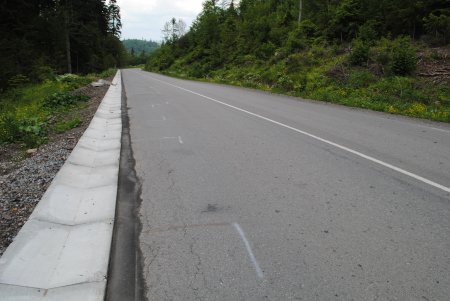 Турки будуючи дорогу в Закарпатті займаються «халтурою» (фото)