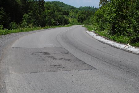 Турки будуючи дорогу в Закарпатті займаються «халтурою» (фото)