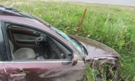 ДТП біля Мукачева: автомобіль опинився у канаві (фото)