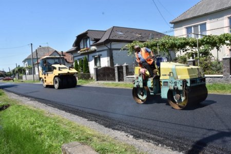 У с. Лоза Іршавської громади завершено черговий етап капітального ремонту центральної дороги