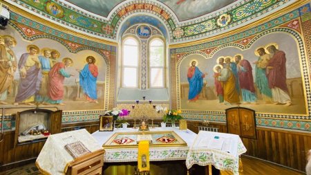 На Закарпатті пограбували православну церкву вкрали 200 доларів,2270 гривень та інше