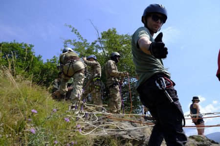 Закарпатські рятувальники ділилися досвідом з військовими як діяти в умовах гірської місцевості