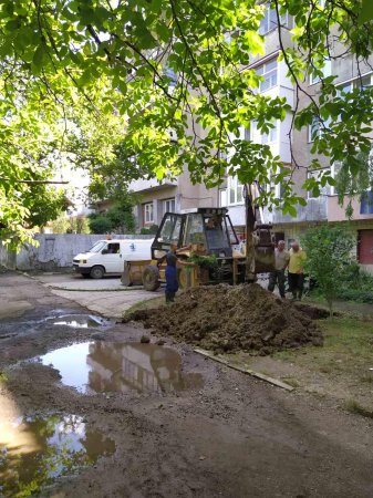 В Берегові відновлювали та ремонтували водомережу (фото)