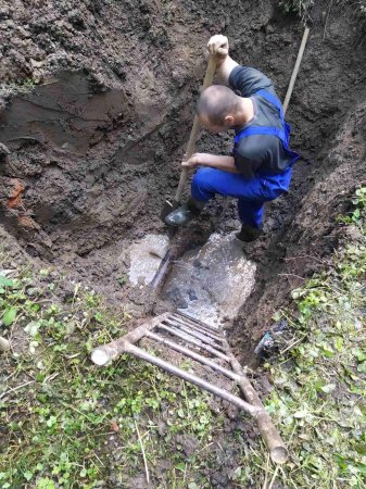 В Берегові відновлювали та ремонтували водомережу (фото)