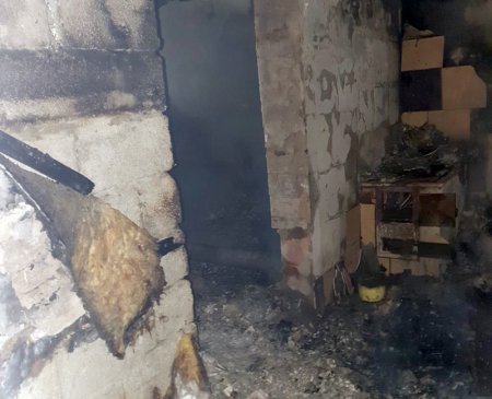 Мукачівські рятувальники ліквідували пожежу в житловому будинку (Фото)