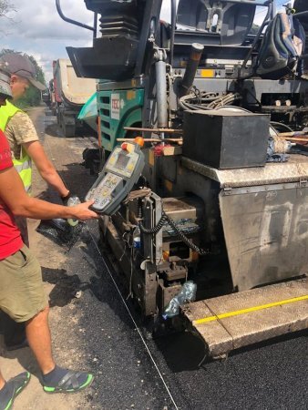 На Тячівщині в одному із сіл проводять капітальний ремонт дороги (фото)