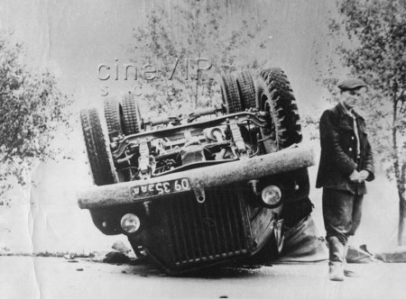 У мережі з'явилися унікальні світлини ДТП на закарпатських автошляхах у 1960-х рр (ФОТО) 