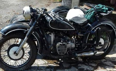 В Ужгороді знайшли викрадачів раритетного мотоцикла (фото)