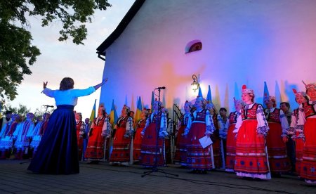 Як в Ужгороді за Україну молилися (Фото)