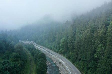 Влада закриває кордони на місяць. Закарпатцям на замітку