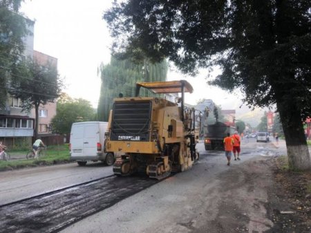 "Велике будівництво" на Тячівщині: у Дубовому розпочато капітальний ремонт дороги