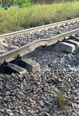 Теракт на Житомирщині: СБУ розслідує спробу підриву потягу (фото)