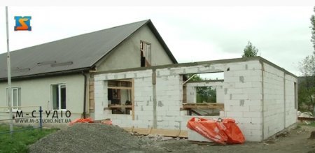 На Тячівщині будують центр дозвілля та спорту для дітей і молоді (відео)