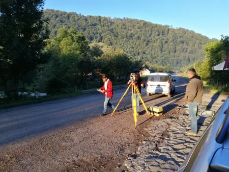 Продовжуються ремонтні роботи на відрізку Н-13 Ужгород-Самбір-Львів 