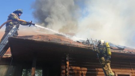 На Ужгородщині горів відомий заклад "Чарда" (фото)