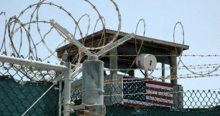 Вирізала із живота своєї жертви немовля…