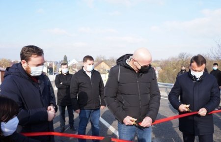 Відбулося офіційне відкриття Буштинського мосту - довгобуду через річку Теребля (фото)