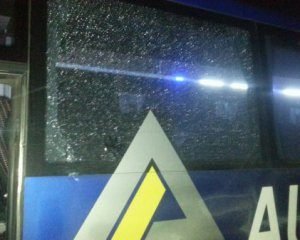 Невідомі напали на рейсовий автобус
