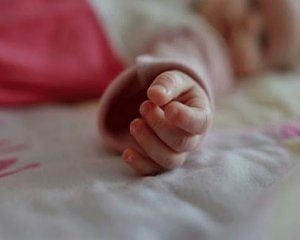 Маля з’їло щурячу отруту та вилило на себе кислоту