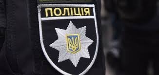 Закарпаські патрульні затримали чоловіків, які хотіли проникнути до чужих автівок