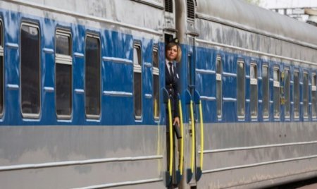 Спецрейси: із Закарпаття їхатиме 6 потягів