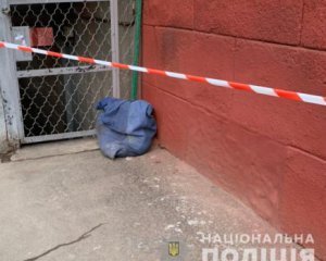 Чоловік по-звірячому вбив матір і приніс в мішку до школи (+ФОТО, ВІДЕО)