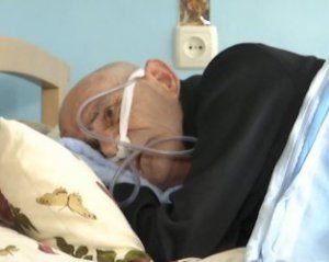 Чоловікові замість пухлини видалили здорове око (ФОТО)