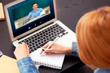 Учні 5-11 класів шкіл Тячівської громади продовжать дистанційне навчання до 16 квітня