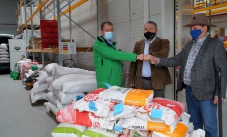 З Угорщини передадуть гроші та 5 тонн насіння для фермерів Закарпаття