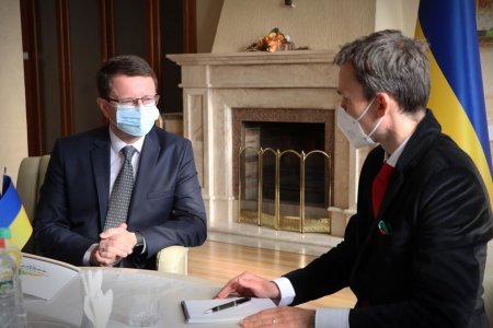 Голова Закарпатської ОДА зустрівся з Генеральним консулом Словацької Республіки
