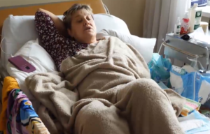 Жінку паралізувало після вакцинації препаратом “CoviShield”: комісія вивчає причини (ВІДЕО)