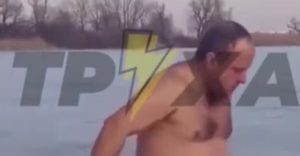 Трагедія у селі: з’явилося відео смертельного стрибка українця в ополонку (ВІДЕО 18+)