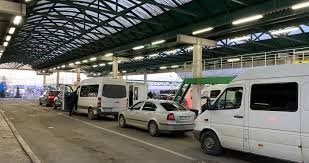 Черги перед пунктами пропуску із сусідніми державами