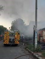 В Міжгір’ї згорів магазин: Внаслідок пожежі, вогонь перекинувся  на сусідній житловий будинок